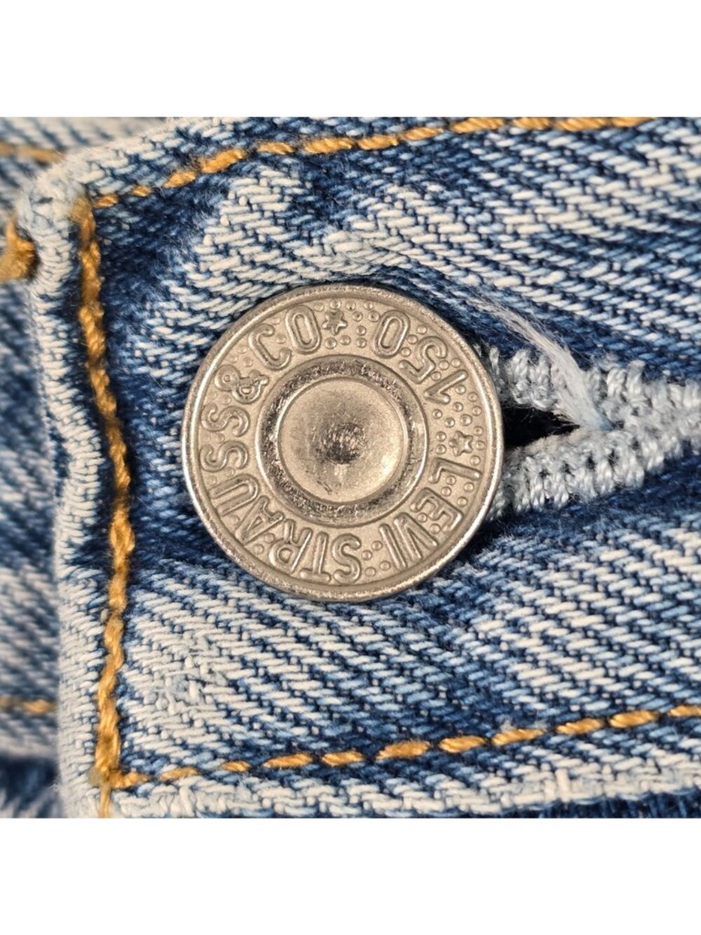 Levi's Mens 501 Buttonfly Light Wash Jeans Size 30x30 DIY Heart Stitch 150th - Picture 9 of 14